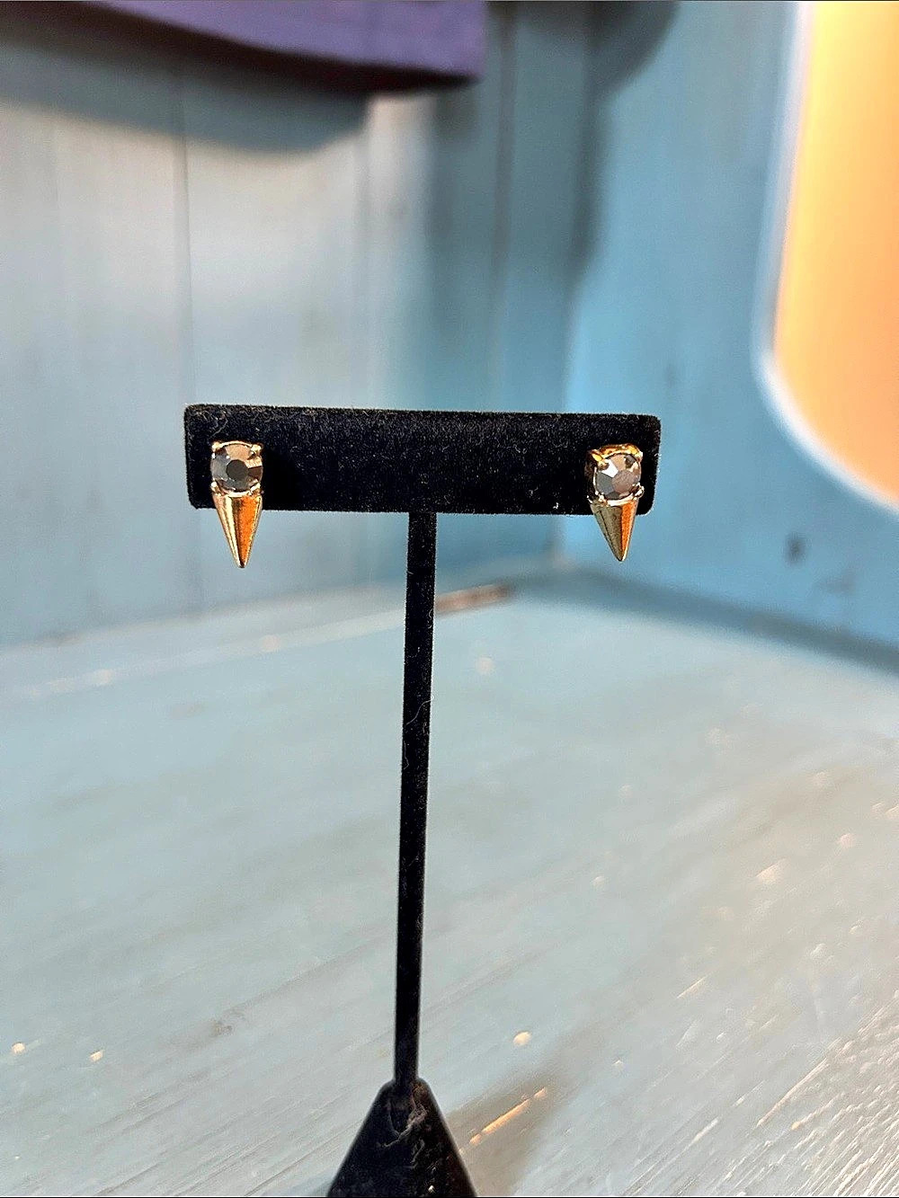 Gold-Tone Pointed Drop Earrings - EUC